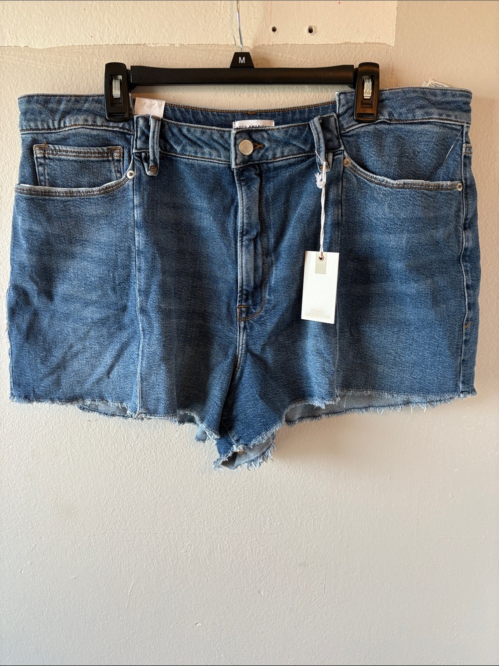 NWT Good American Good ‘90s Short